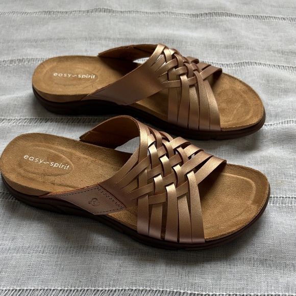 Easy Spirit NWOT Meadow Metallic Slip On Sandals. - Picture 10 of 12